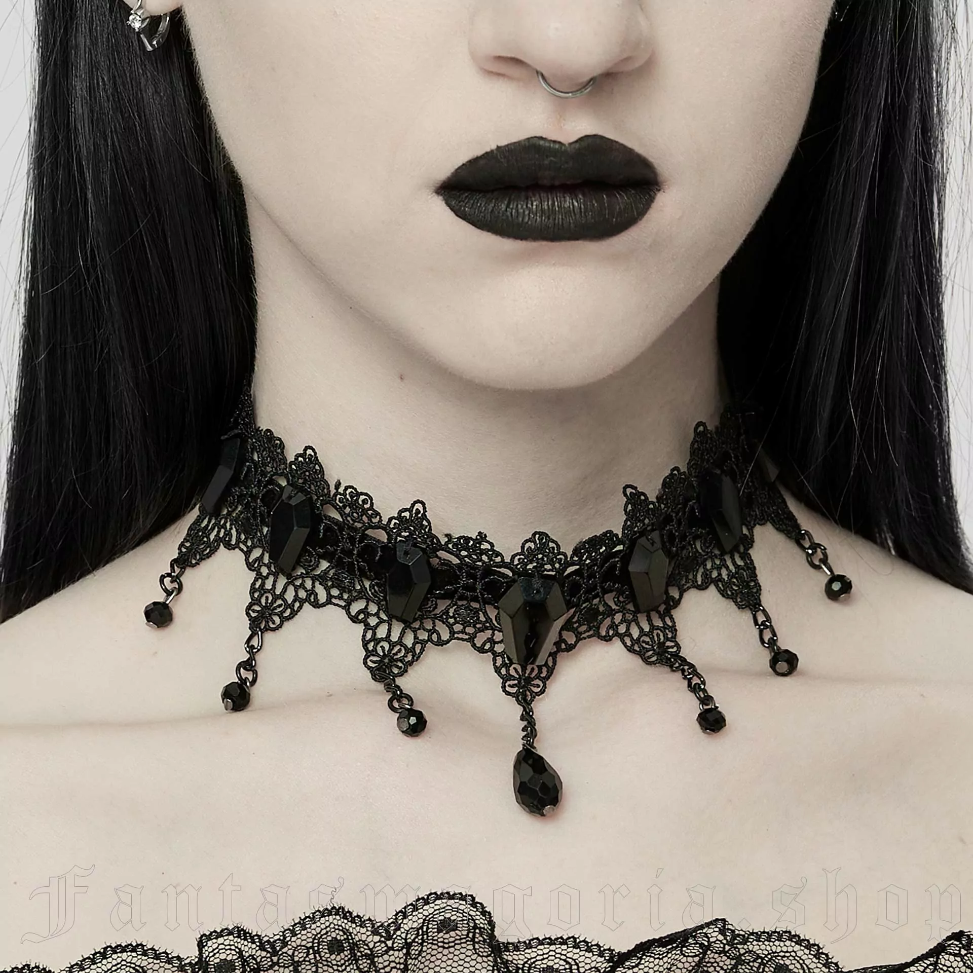 Romantic Gothic lace choker.
